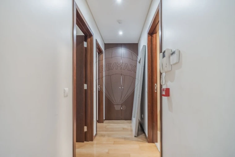 Apartamento T3 para Venda em Madalena Foto 22