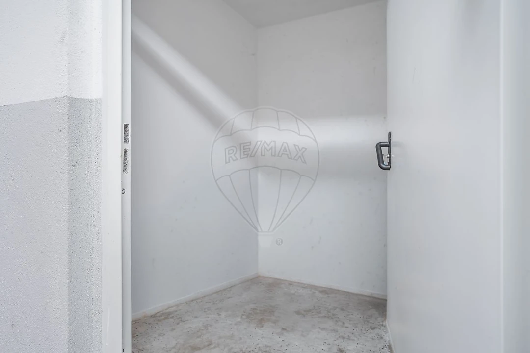 Apartamento T3 para Venda em Madalena Foto 32