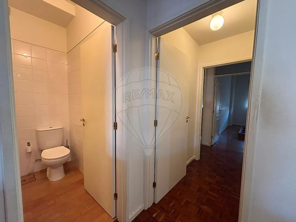 Apartamento T3 para Arrendamento em Ramalde Foto 12