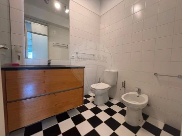 Apartamento T3 para Arrendamento em Ramalde