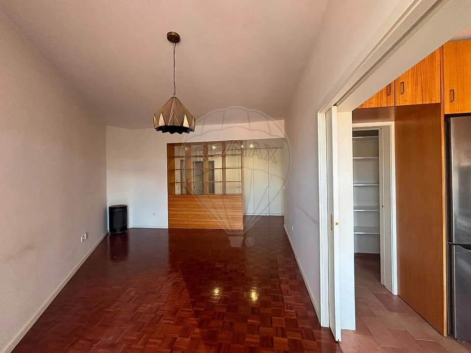 Apartamento T3 para Arrendamento em Ramalde Foto 4