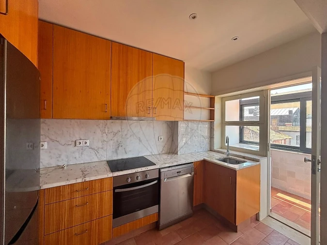 Apartamento T3 para Arrendamento em Ramalde Foto 6