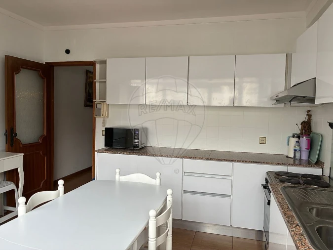 Apartamento T3 para Arrendamento em Espinho Foto 2