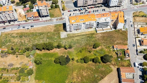 Terreno para Venda em Anta e Guetim