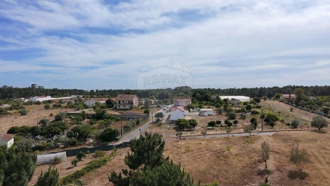 Terreno para Venda em Vale da Pedra