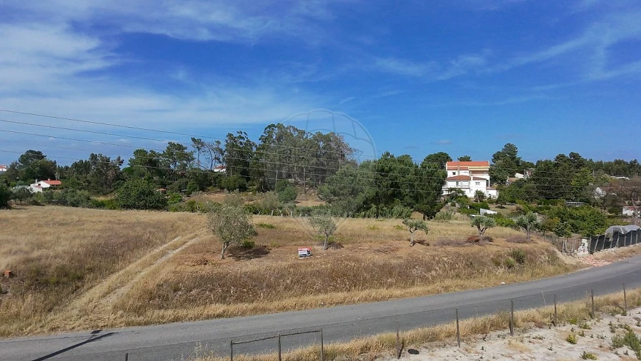 Terreno para Venda em Vale da Pedra Foto 19