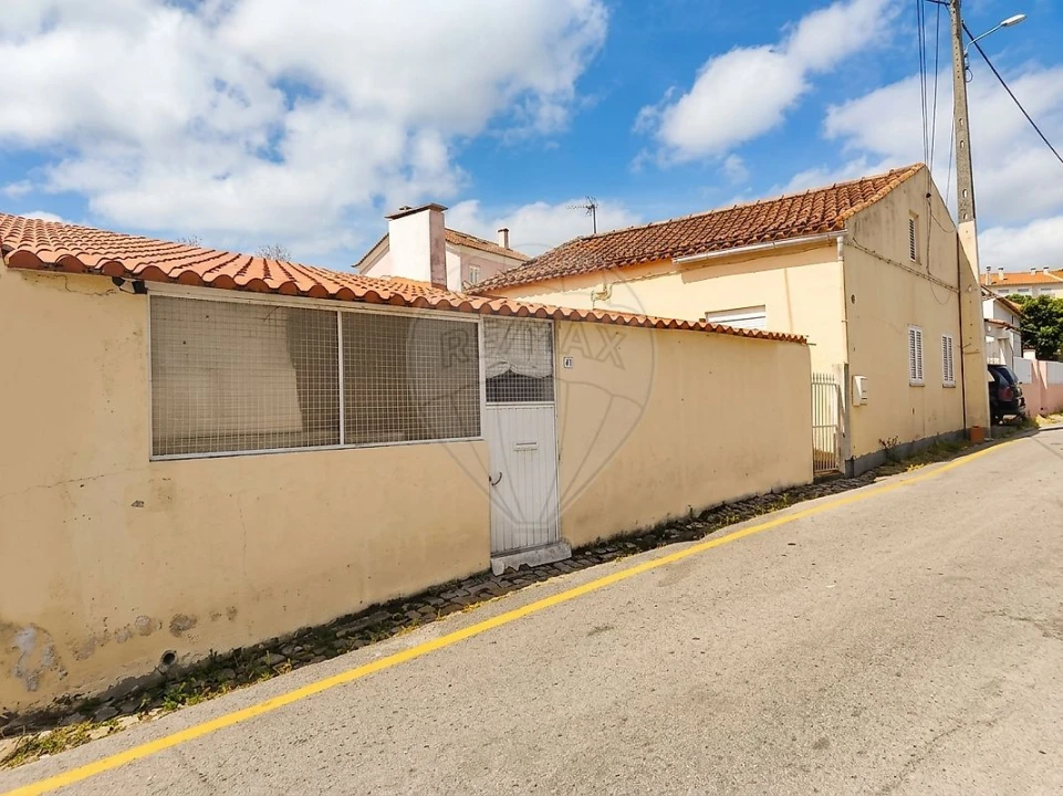 Moradia T4 para Venda em Loures Foto 8