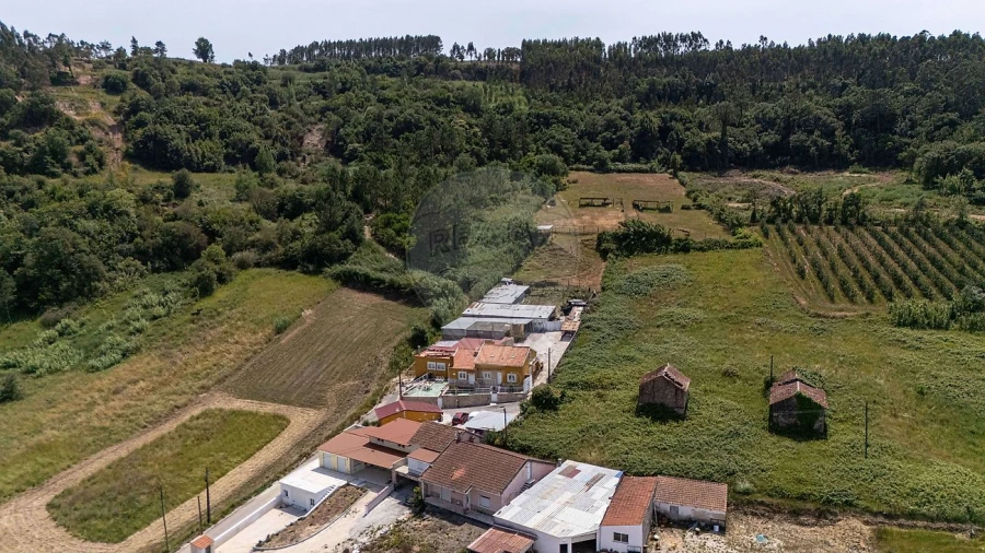 Moradia T7 para Venda em Vimeiro Foto 48