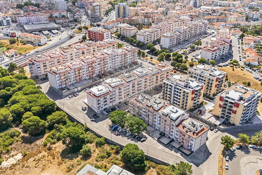 Apartamento T2 para Venda em Amora Foto 13