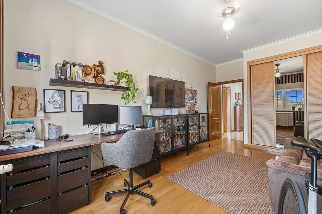 Apartamento T2 para Venda em Amora Foto 8