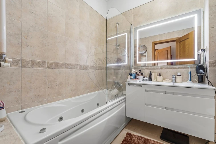 Apartamento T2 para Venda em Amora Foto 4