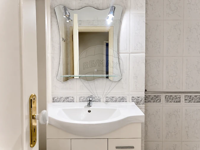 Apartamento T3 para Arrendamento em Alfragide Foto 10