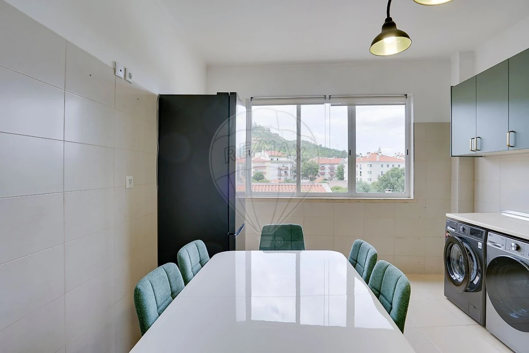 Apartamento T2 para Venda em Castanheira do Ribatejo e Cachoeiras Foto 4