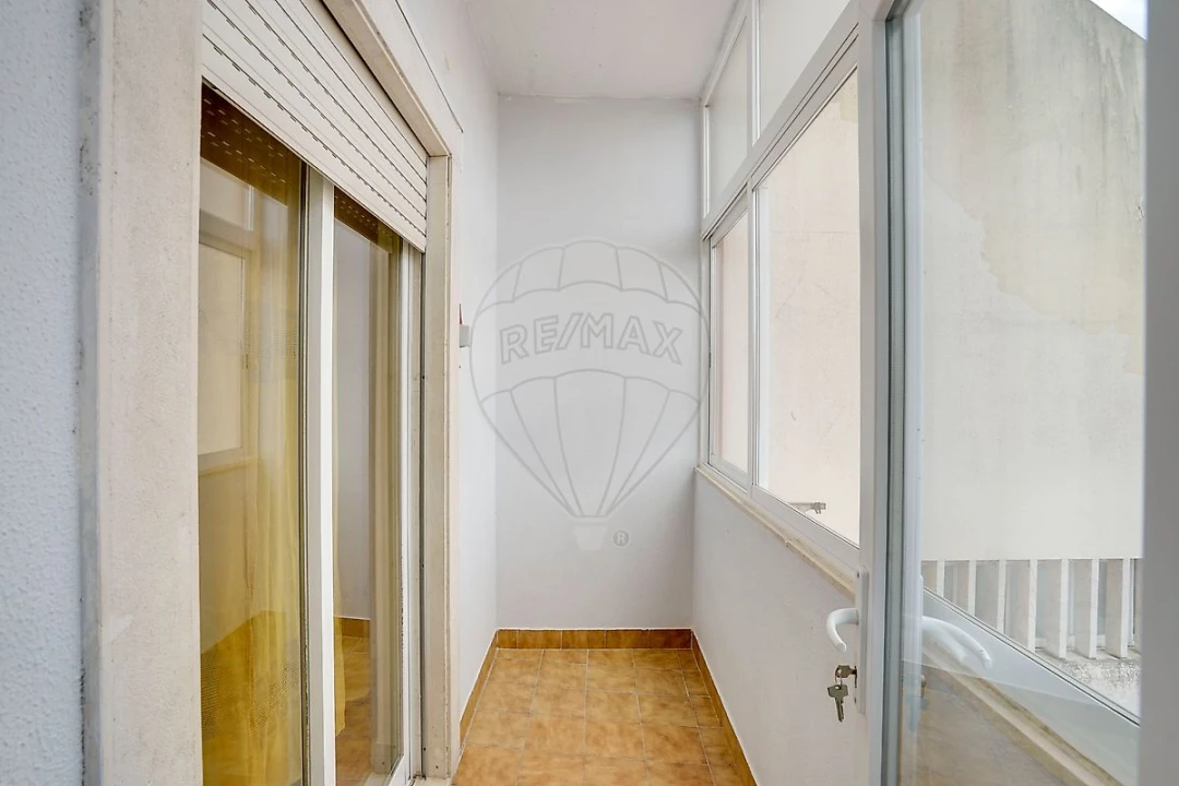 Apartamento T2 para Venda em Castanheira do Ribatejo e Cachoeiras Foto 8