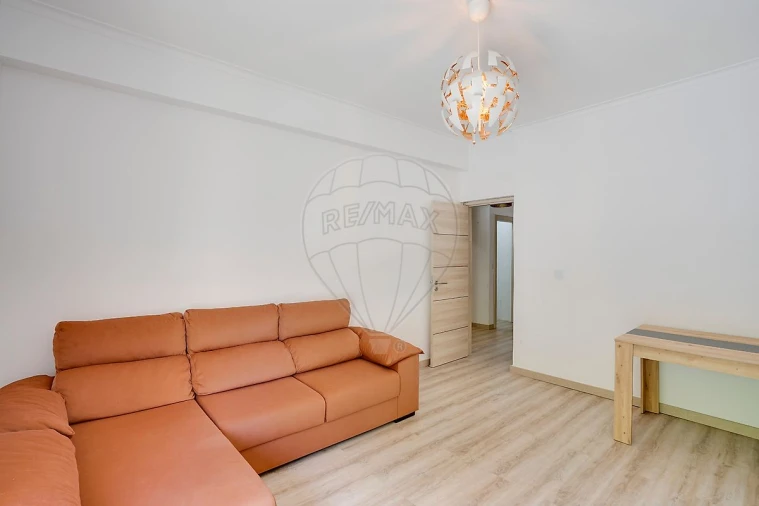 Apartamento T2 para Venda em Castanheira do Ribatejo e Cachoeiras Foto 2