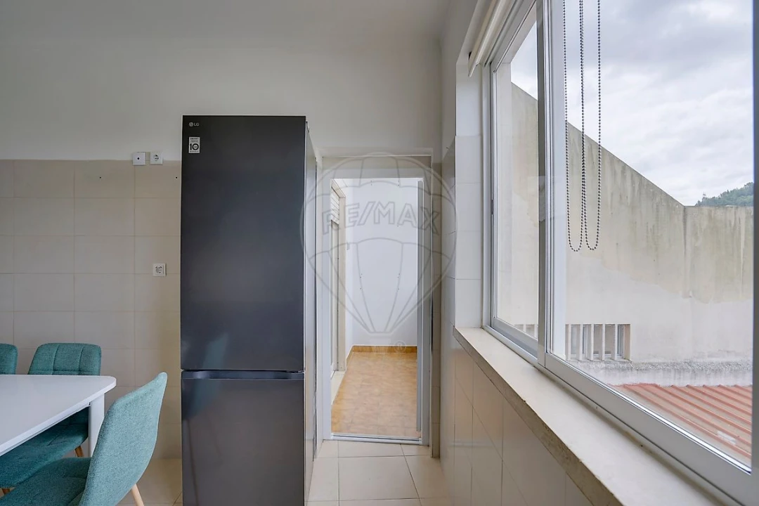 Apartamento T2 para Venda em Castanheira do Ribatejo e Cachoeiras Foto 7