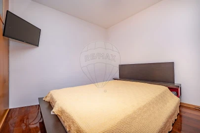 Moradia T4 para Venda em Candoso Santiago e Mascotelos