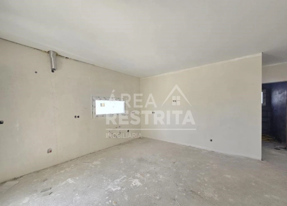 Moradia T4 para Venda em Fernao Ferro Foto 18