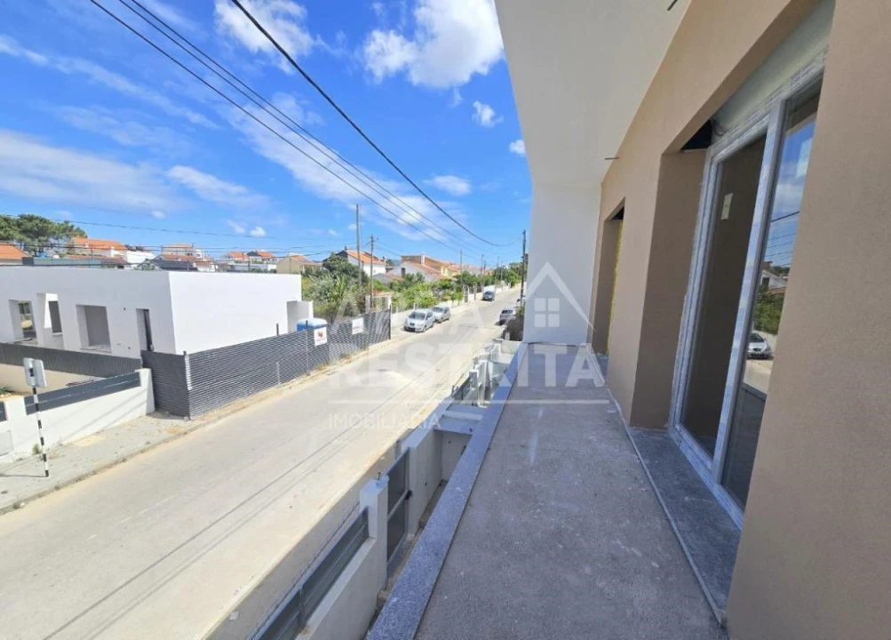 Moradia T4 para Venda em Fernao Ferro Foto 39
