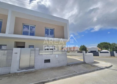 Moradia T4 para Venda em Fernao Ferro