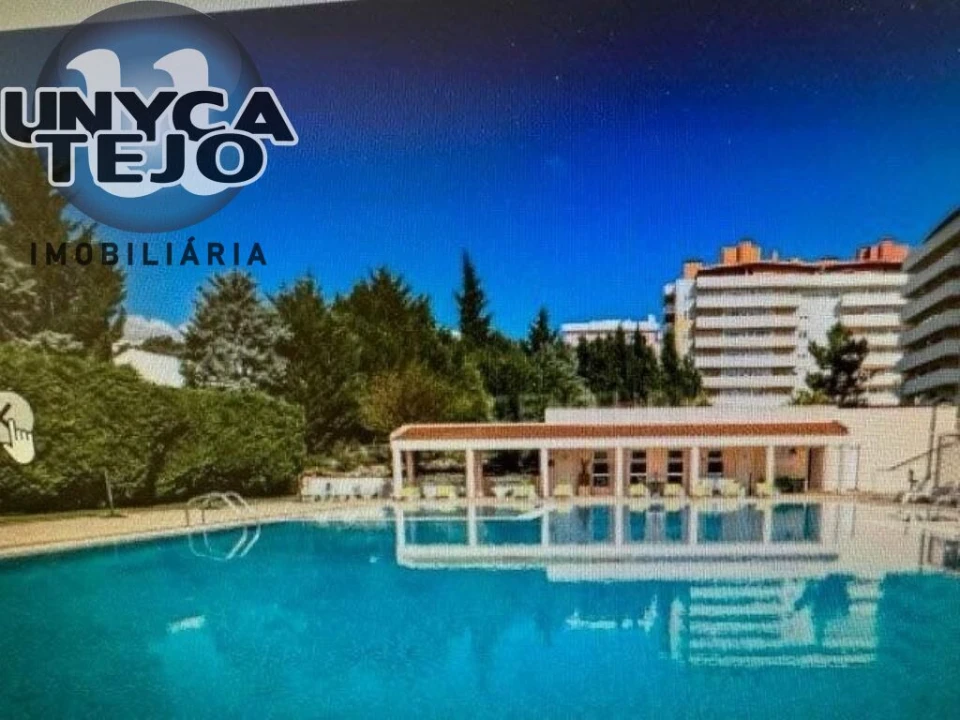 Apartamento T3 para Venda em Setubal (São Sebastião) Foto 1