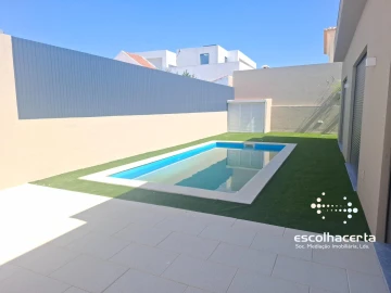 Moradia T4 para Venda em União das Freguesias de Setúbal
