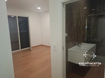 Moradia T4 para Venda em União das Freguesias de Setúbal