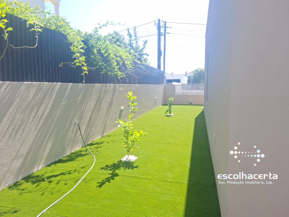 Moradia T4 para Venda em União das Freguesias de Setúbal Foto 16
