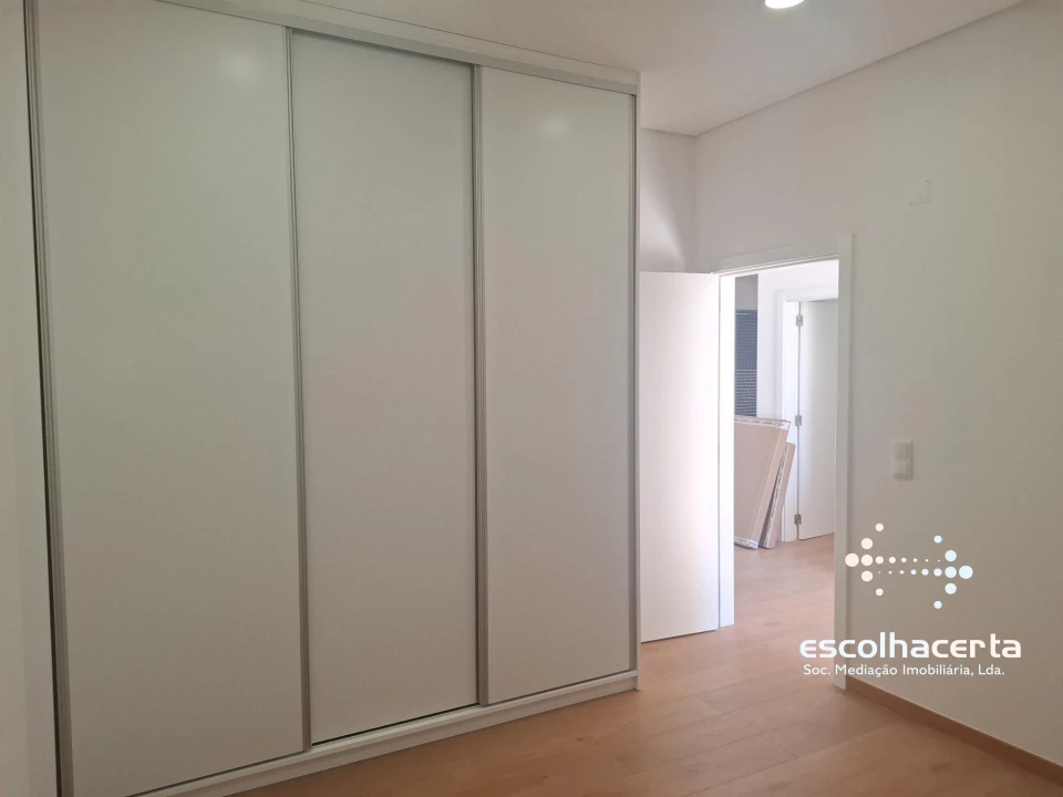 Moradia T4 para Venda em União das Freguesias de Setúbal Foto 24