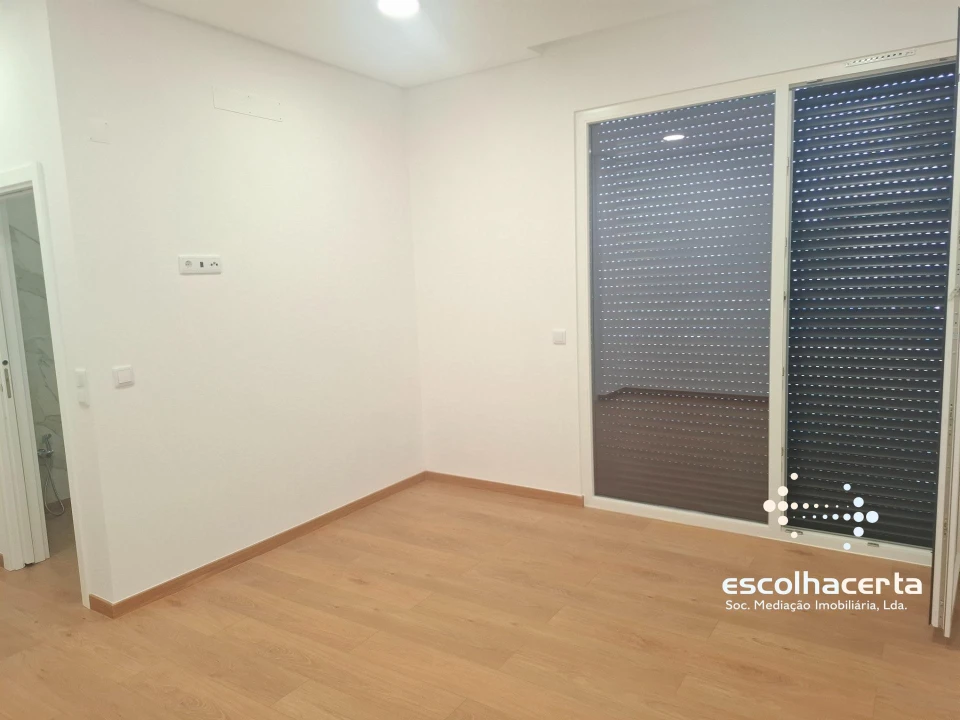 Moradia T4 para Venda em União das Freguesias de Setúbal Foto 34