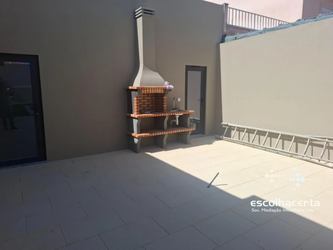 Moradia T4 para Venda em União das Freguesias de Setúbal Foto 13