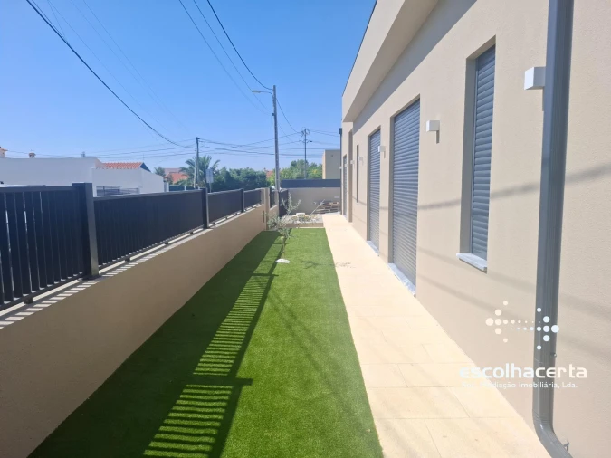 Moradia T4 para Venda em União das Freguesias de Setúbal Foto 19