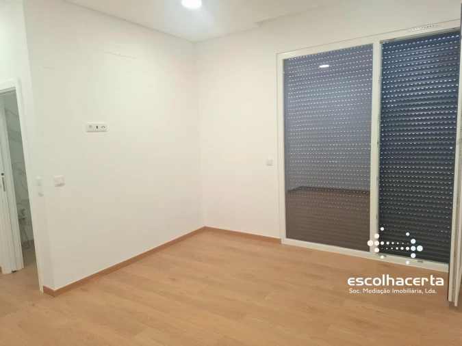 Moradia T4 para Venda em União das Freguesias de Setúbal Foto 34