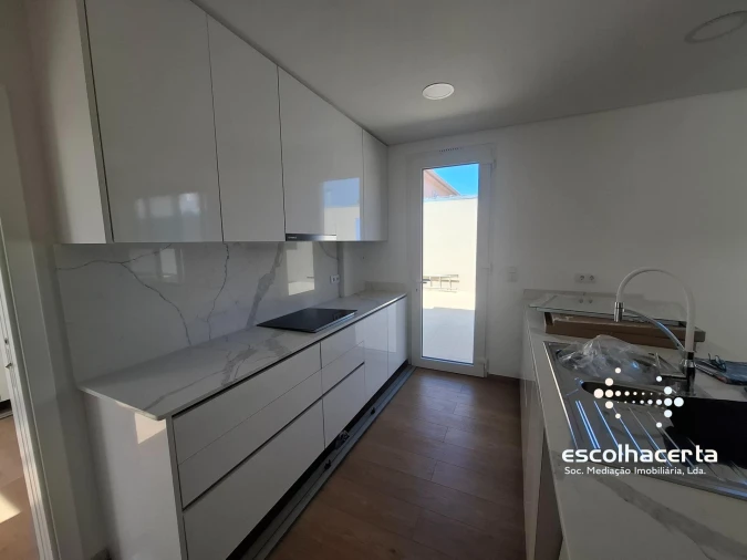 Moradia T4 para Venda em União das Freguesias de Setúbal Foto 5