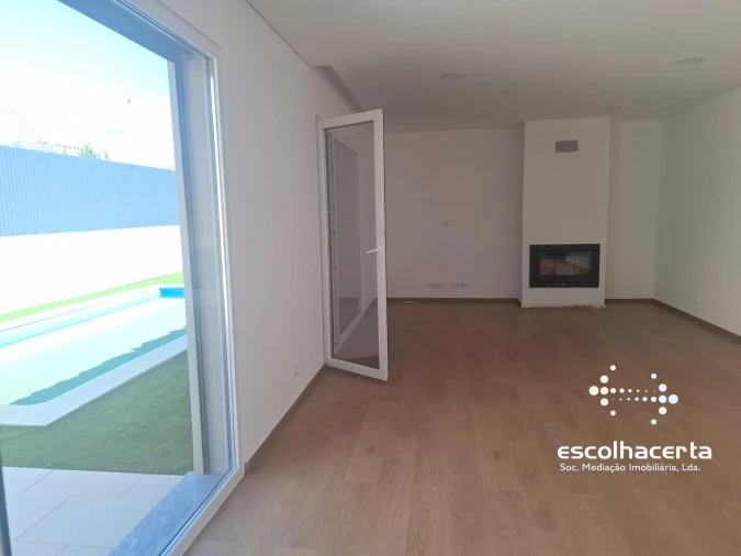 Moradia T4 para Venda em União das Freguesias de Setúbal Foto 9