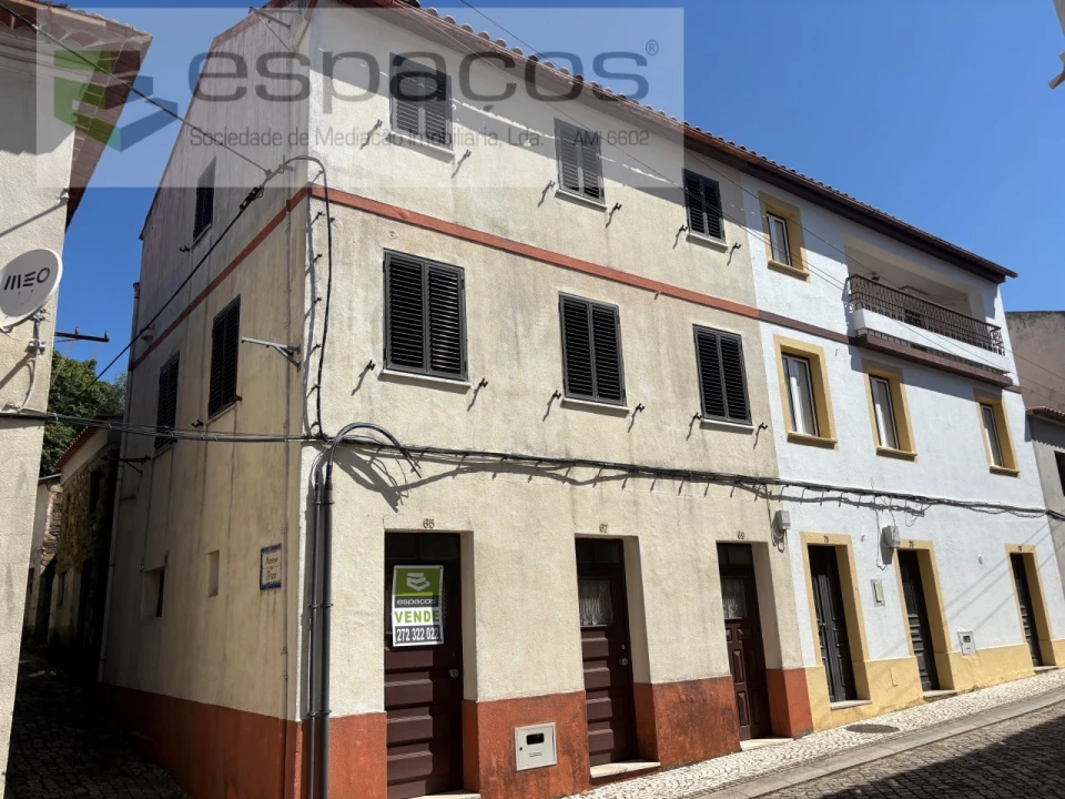 Moradia T2 para Venda em Sobreira Formosa e Alvito da Beira Foto 1
