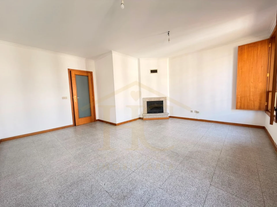 Apartamento T2 para Venda em Touguinha e Touguinhó Foto 3
