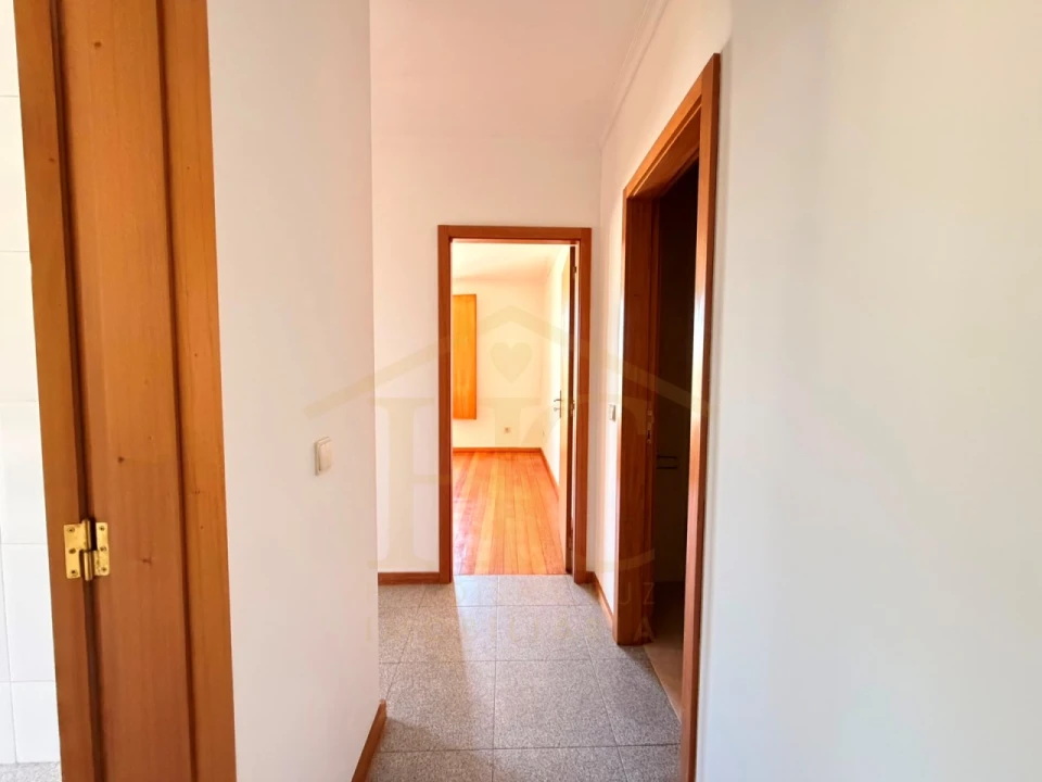 Apartamento T2 para Venda em Touguinha e Touguinhó Foto 10