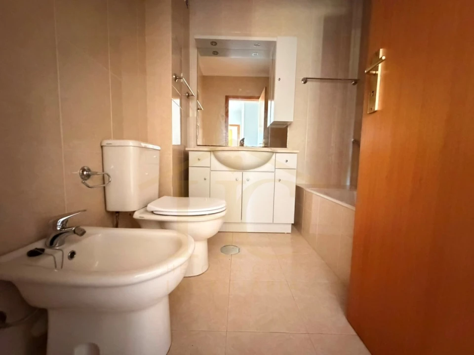 Apartamento T2 para Venda em Touguinha e Touguinhó Foto 13