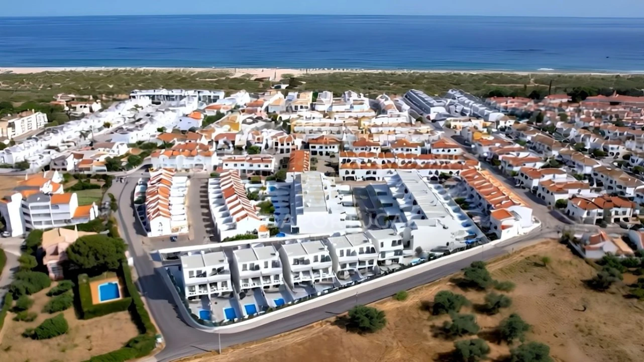 Moradia T3 para Venda em Vila Nova de Cacela Foto 5