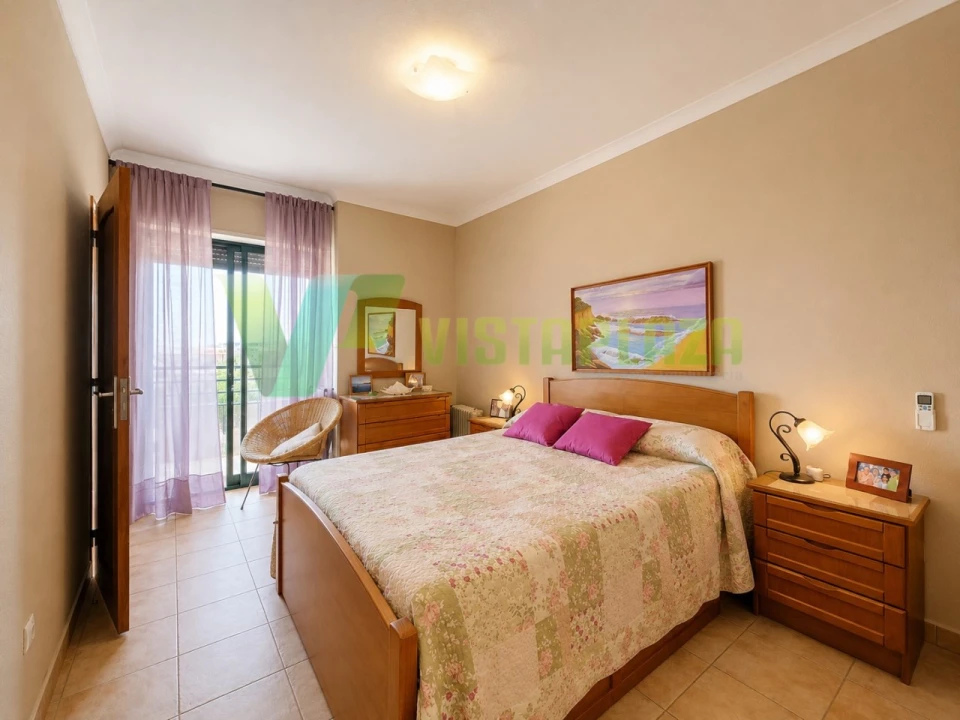 Apartamento T1 para Venda em Portimão Foto 12