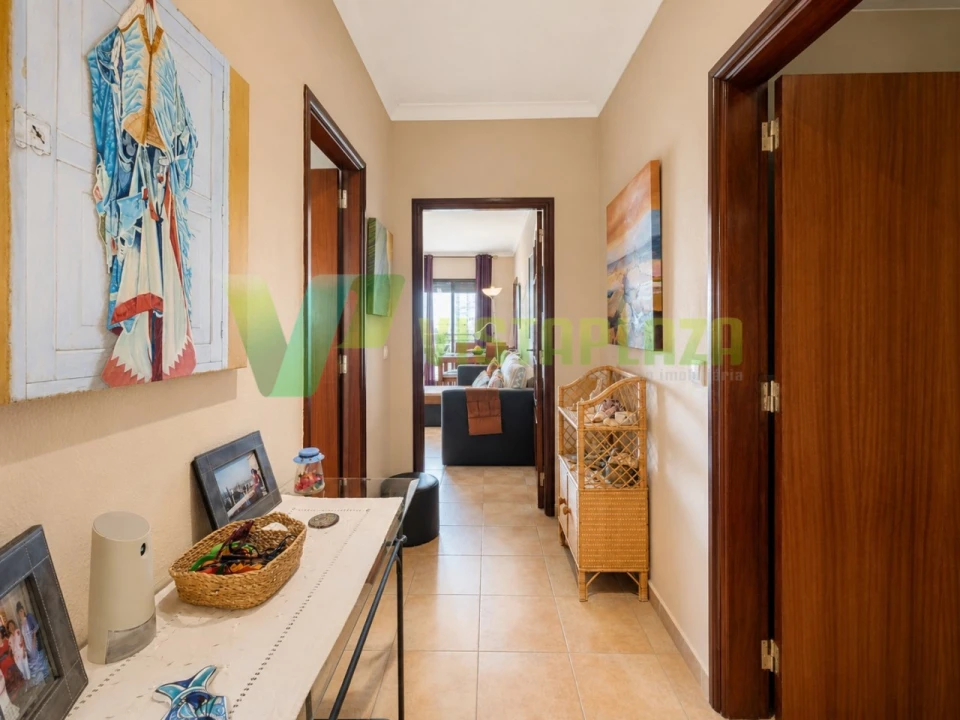 Apartamento T1 para Venda em Portimão Foto 4