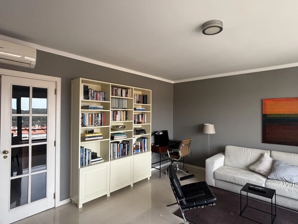 Apartamento T1 para Venda em Campolide Foto 3