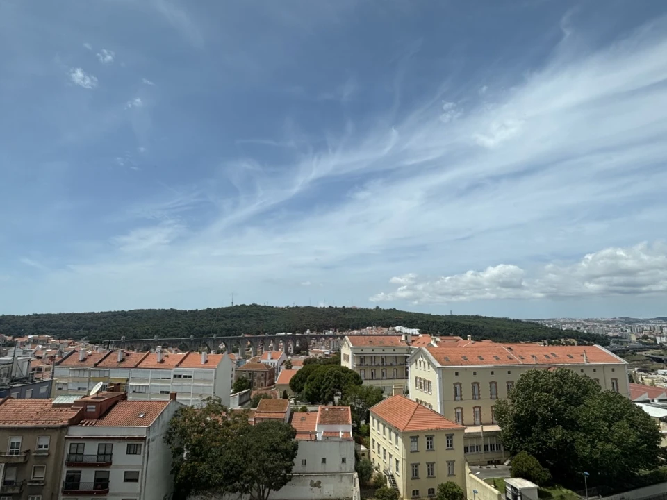 Apartamento T1 para Venda em Campolide Foto 5