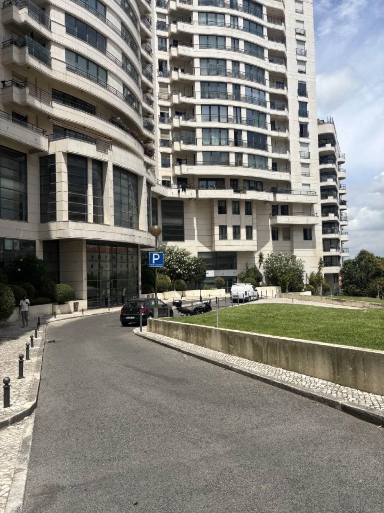 Apartamento T1 para Venda em Campolide Foto 26