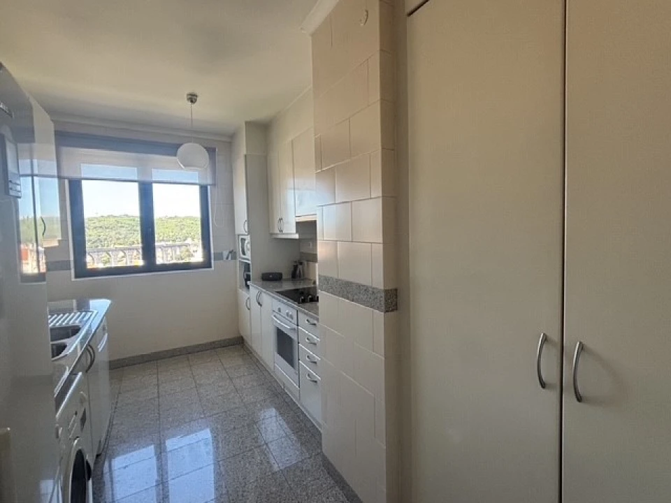 Apartamento T1 para Venda em Campolide Foto 14