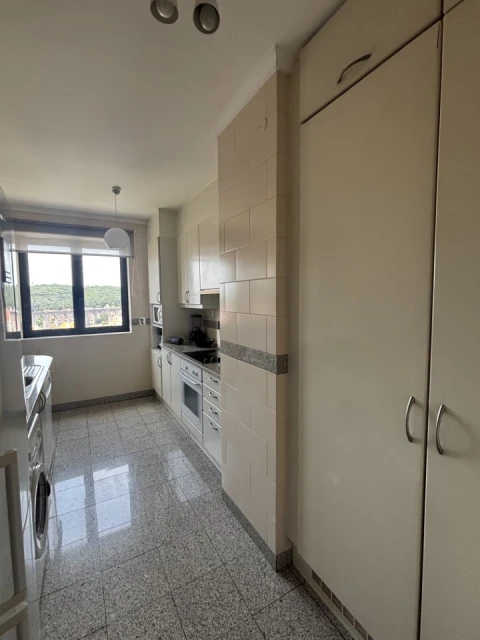 Apartamento T1 para Venda em Campolide