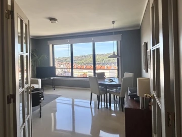 Apartamento T1 para Venda em Campolide