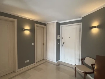 Apartamento T1 para Venda em Campolide