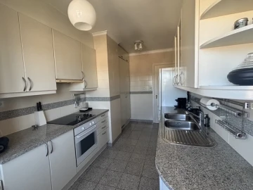 Apartamento T1 para Venda em Campolide